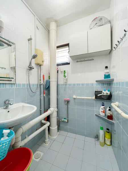 466 Crawford Lane, 466 Crawford Lane, Room Rental, 95 sqft, HDB Flat For Rent, by Charman Chuang, 60034865 - Bathroom - PropertyGuru.com.sg