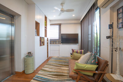 For Sale - Near Park & MRT! Renovated 3.5Stry ! Pool ! Lift!