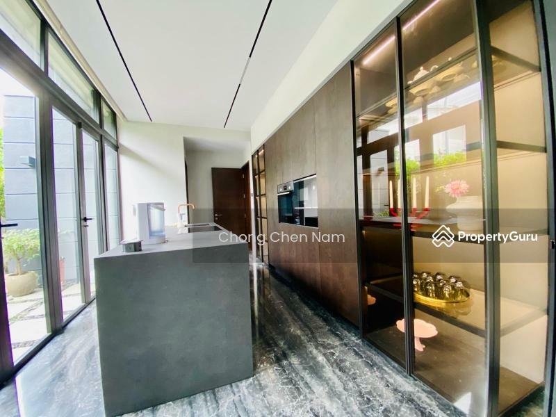 For Sale - HILL TOP BUNGALOW @ FRANKEL /SIGLAP BANK