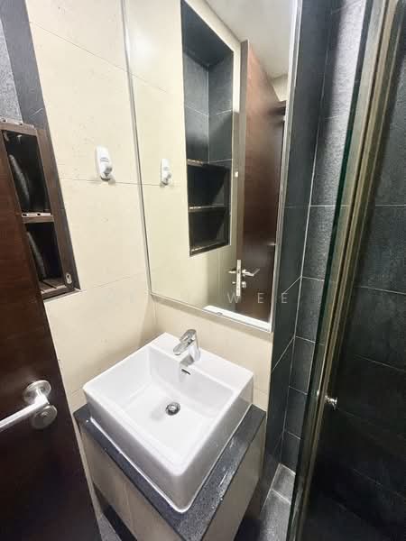 Guillemard Edge, 38 Lorong 30 Geylang, 1 Bedroom, 409 sqft, Condominium For Rent, by Leon Wee, 60035374 - Bathroom - PropertyGuru.com.sg