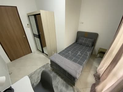 For Rent - Elias Green