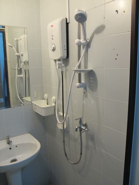 Elias Green, , Room Rental, 180 sqft, Condominium For Rent, by Ken Tay, 60035652 - Bathroom - PropertyGuru.com.sg