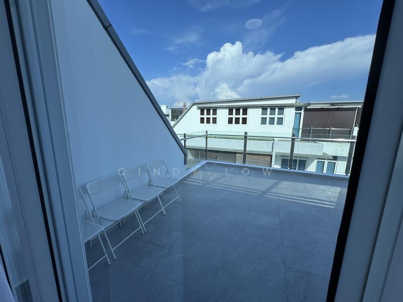 Parc Imperial, 253B Pasir Panjang Road, Room Rental, 100 sqft, Condominium For Rent, by Cindy Low, 60035716 - Balcony - PropertyGuru.com.sg
