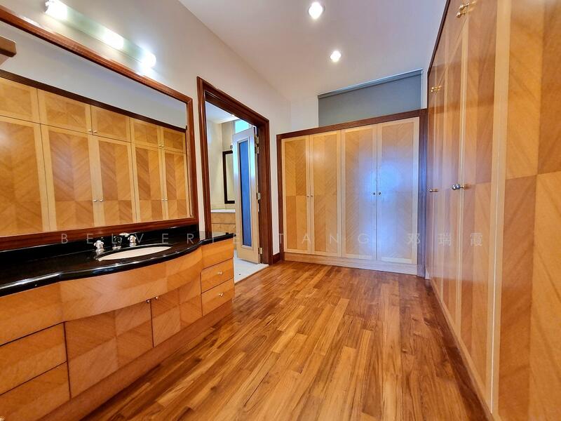 For Rent - Villas Holland