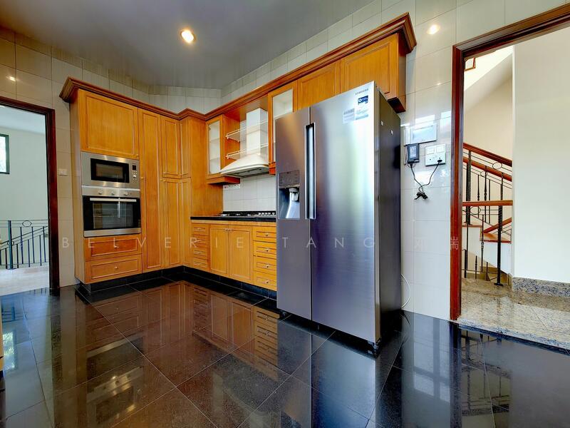 For Rent - Villas Holland