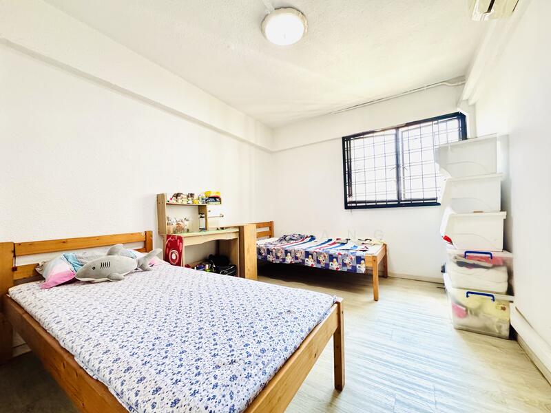 For Sale - 227 Yishun Street 21