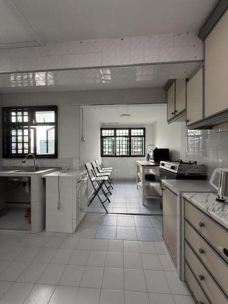 204 Toa Payoh North, 204 Toa Payoh North, Balestier / Toa Payoh, 3 Bedrooms, 936 sqft, HDB Flat For Rent, by Canice Chow, 60035810 - Kitchen - PropertyGuru.com.sg