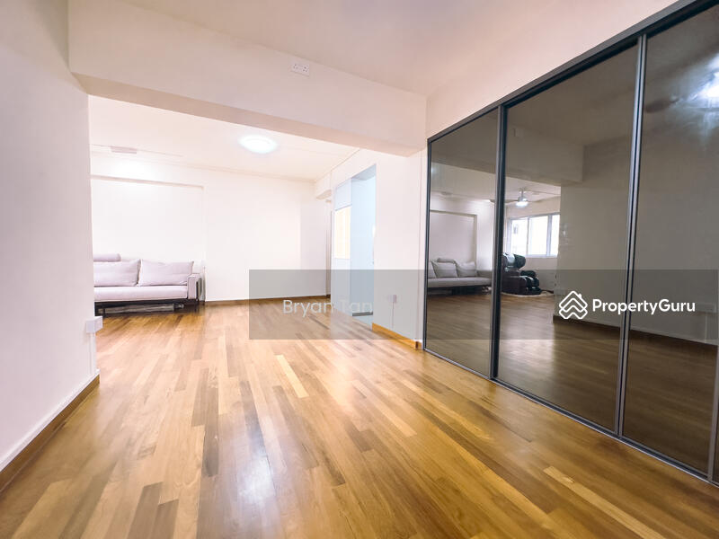 For Sale - 13 Dover Close East