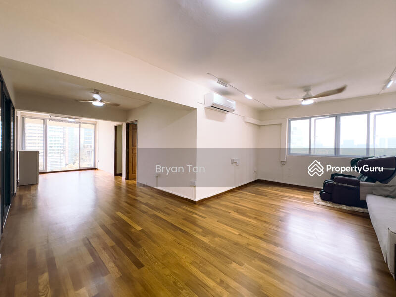 For Sale - 13 Dover Close East