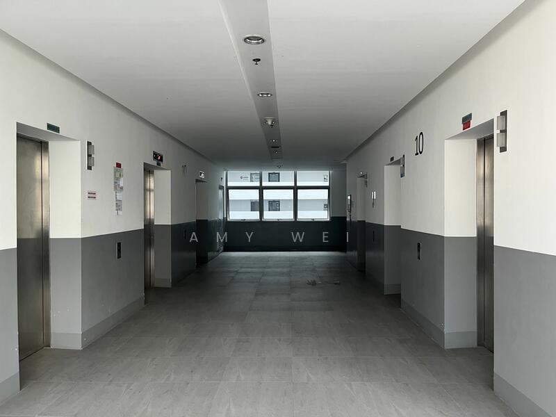 Wcega Tower, 21 Bukit Batok Crescent, 969 sqft, Light Industrial (B1) For Sale, by Amy Wei, 60035861 - CommercialGuru.com.sg
