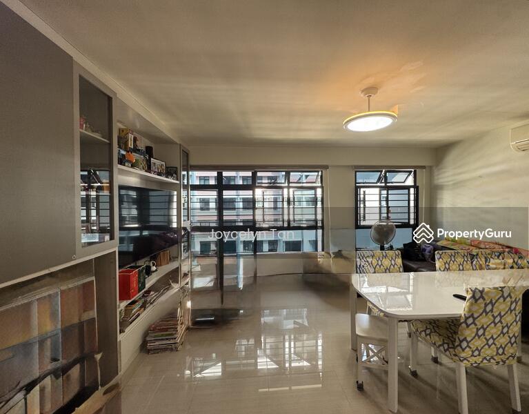 Living/ Dining