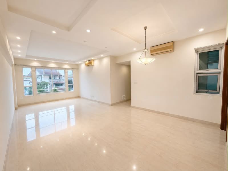 Sunrise Gardens, 53 Sunrise Gardens, 3 Bedrooms, 1,292 sqft, Condominium For Sale, by Darren Koh Chun Hong, 60036248 - PropertyGuru.com.sg