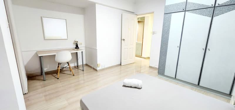 Pandan Valley, 1 Pandan Valley, Room Rental, 190 sqft, Condominium For Rent, by Jonathan Tong, 60036253 - Master 2 - PropertyGuru.com.sg