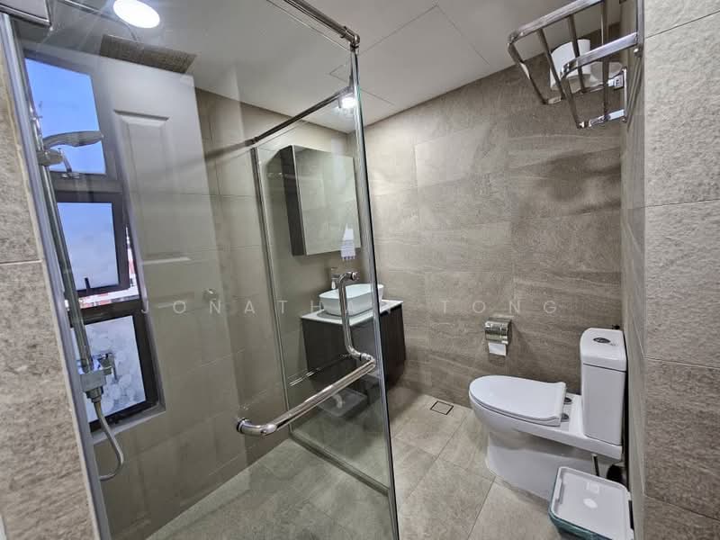 Pandan Valley, 1 Pandan Valley, Room Rental, 190 sqft, Condominium For Rent, by Jonathan Tong, 60036253 - Studio attached Bathroom - PropertyGuru.com.sg