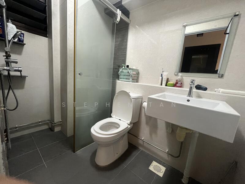 657B Jurong West Street 65, 657B Jurong West Street 65, Room Rental, 80 sqft, HDB Flat For Rent, by Stephen Tan, 60036294 - Bathroom - PropertyGuru.com.sg