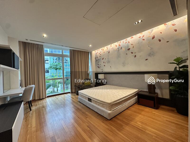 Master bedroom at L2