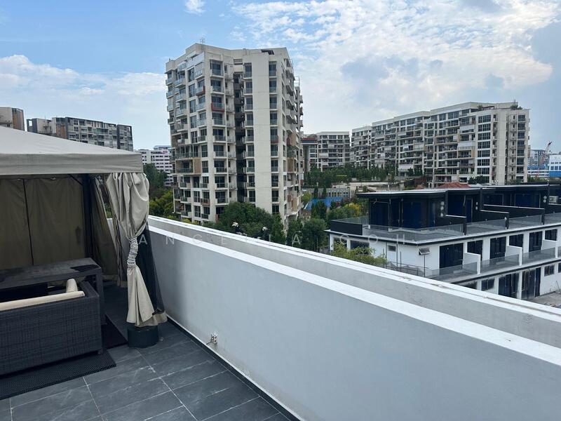 Lighthouse, 161A Jalan Loyang Besar, Changi Airport / Changi Village, 2 Bedrooms, 1,841 sqft, Condominium For Sale, by Angella Goh, 60036398 - Roof Terrace - PropertyGuru.com.sg