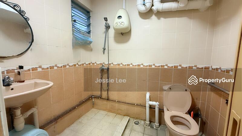 For Sale - 98 Bedok North Avenue 4