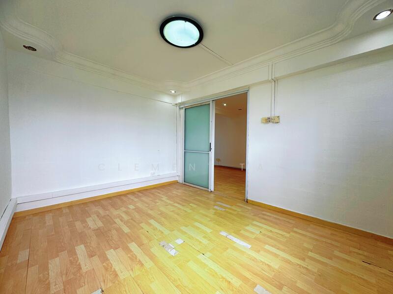 8 Holland Avenue HDB Flat For Sale at S$ 480,000 | PropertyGuru Singapore