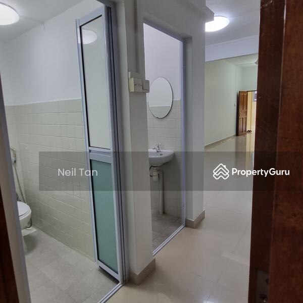Bathroom / Toilet