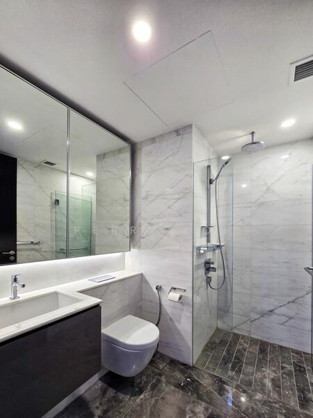 Midtown Bay, 120 Beach Road, 1 Bedroom, 484 sqft, Condominium For Rent, by Perry Koh, 60037179 - Bathroom - PropertyGuru.com.sg