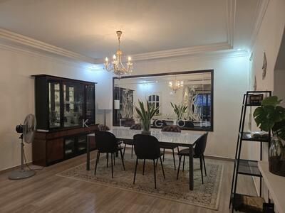 For Sale - ⭐️⭐️LANDED7772@CORNER TERRACE CLOSE TO 2 MRT AND CONVENIENT. ☎️ 8382...7772