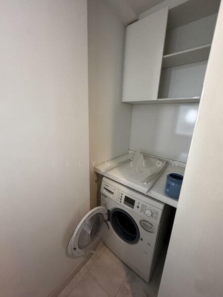 The Shore Residences, 87 Amber Road, 1 Bedroom, 592 sqft, Condominium For Rent, by Jeslyn Leow, 60037956 - Laundry Room - PropertyGuru.com.sg