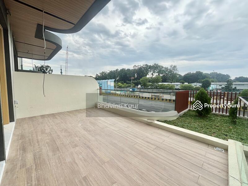 For Rent - Brand New Semi D with a Home Lift!