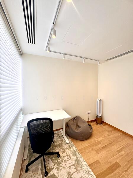 Spacious 2nd bedroom or Study