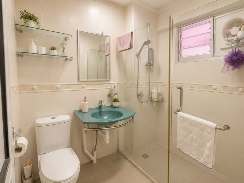 155 Bishan Street 13, 155 Bishan Street 13, 4 Bedrooms, 1,399 sqft, HDB Flat For Sale, by Kelvin Sin, 60038779 - Bathroom - PropertyGuru.com.sg