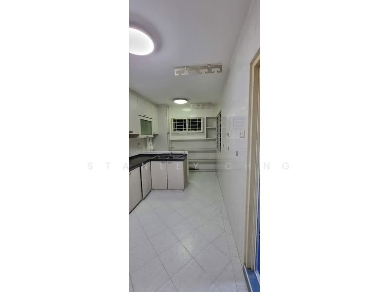 176D Edgefield Plains, 176D Edgefield Plains, 3 Bedrooms, 1,183 sqft, HDB Flat For Sale, by Stanley Chng, 60038797 - Kitchen - PropertyGuru.com.sg