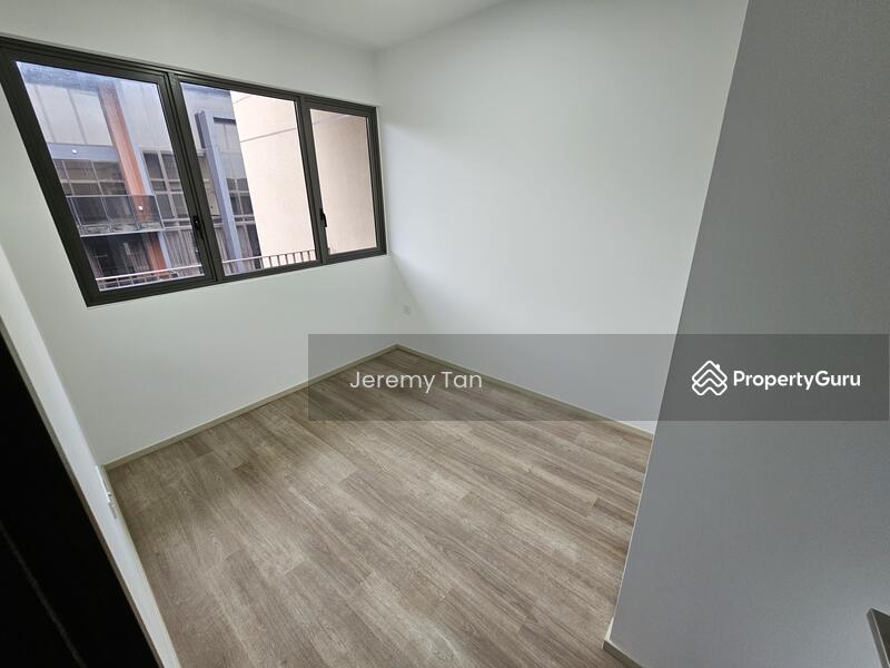For Rent - The Watergardens at Canberra