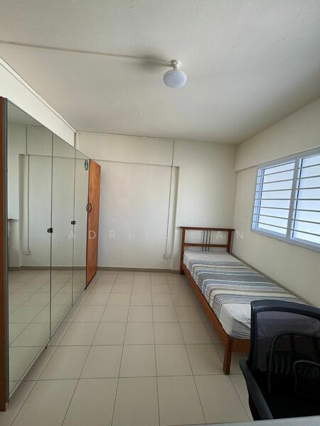 427 Tampines Street 41, 427 Tampines Street 41, Pasir Ris / Tampines, Room Rental, 120 sqft, HDB Flat For Rent, by Adriel Tan, 60039126 - PropertyGuru.com.sg