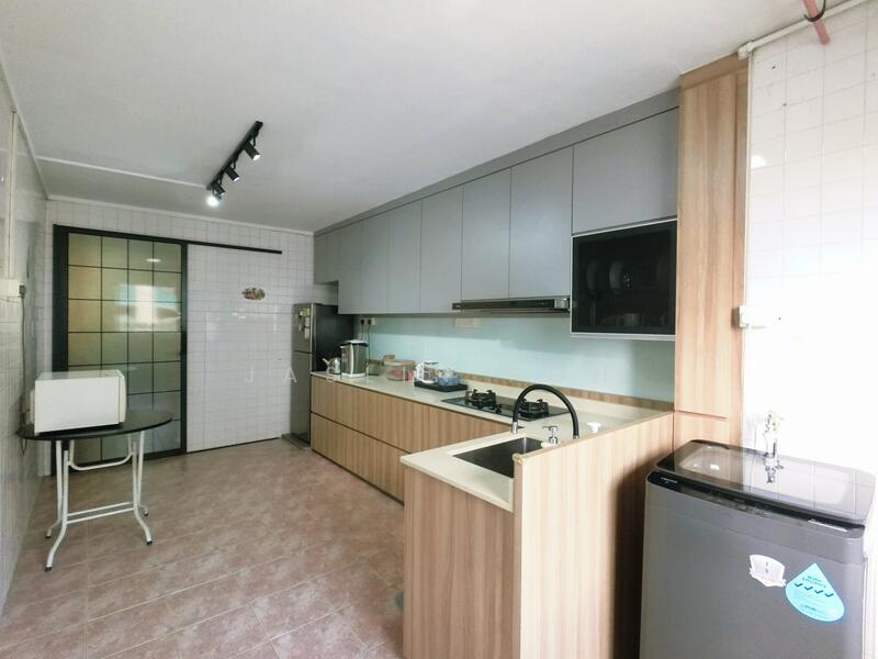 For Sale - 108 Woodlands Street 13