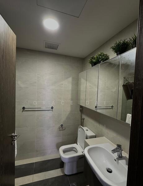 Parc Riviera, 101 West Coast Vale, 2 Bedrooms, 603 sqft, Condominium For Rent, by Grace Dai, 60039258 - Bathroom - PropertyGuru.com.sg