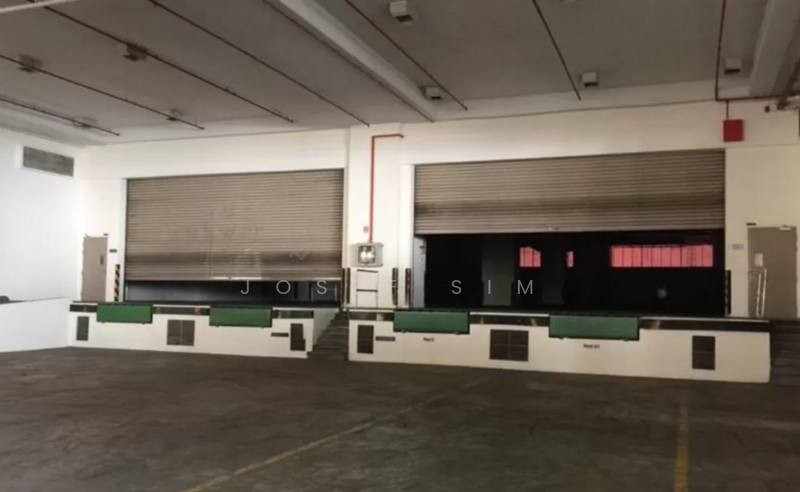 Jalan Buroh, Boon Lay / Jurong / Tuas, 14,306 sqft, Warehouse For Rent, by Josef Sim, 60039424 - Loading bays - CommercialGuru.com.sg