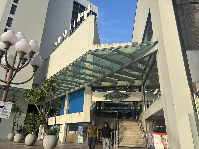 Golden Landmark, 390 Victoria Street, Beach Road / Bugis / Rochor, 204 sqft, Mall Shop For Rent, by Sharon Leong, 60039471 - Exterior - CommercialGuru.com.sg
