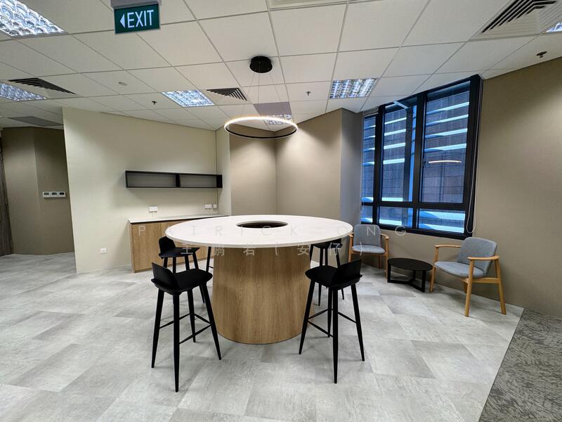Plus, 20 Cecil Street, 2,000 sqft, Office For Rent, by Patrick Ong 王鹏若(安仔), 60039555 - CommercialGuru.com.sg