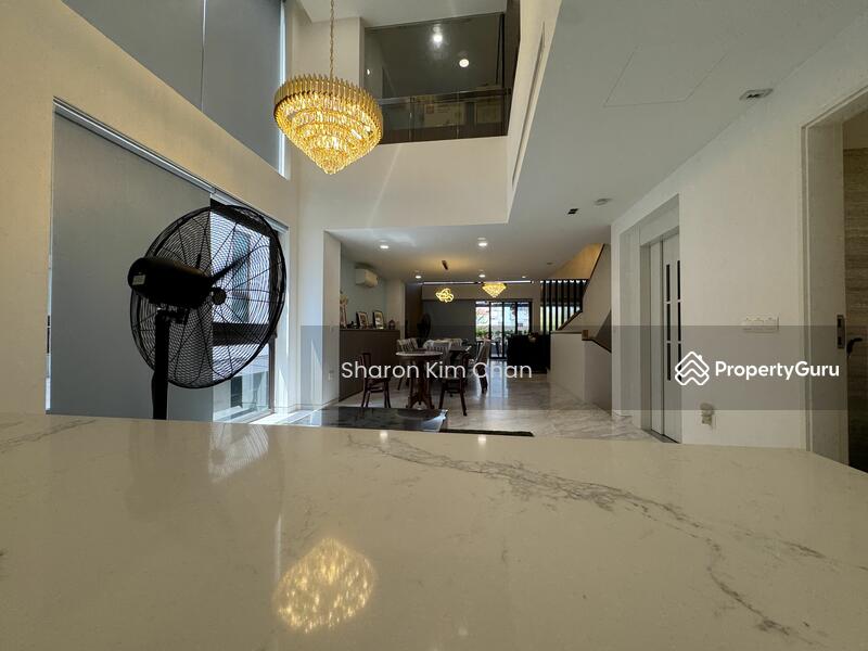 For Sale - ⭐️⭐️LANDED7772@ Almost New Semi-d @ serangoon gardens