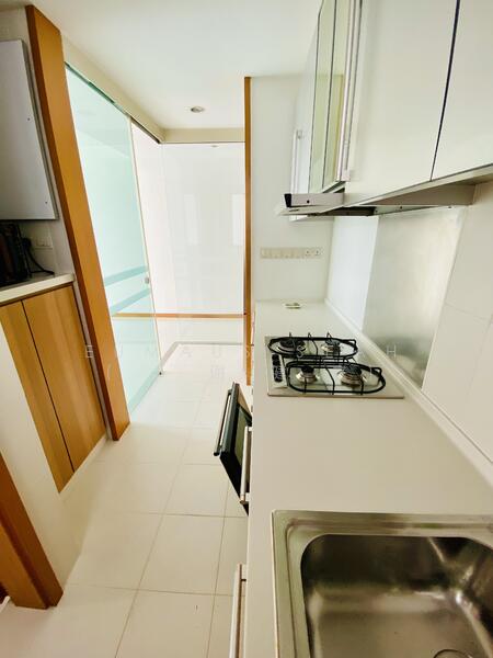 The Pier at Robertson, 80 Mohamed Sultan Road, 1 Bedroom, 678 sqft, Apartment For Rent, by Eumaus Seah ( E 谢 健 来), 60039794 - Kitchen - PropertyGuru.com.sg