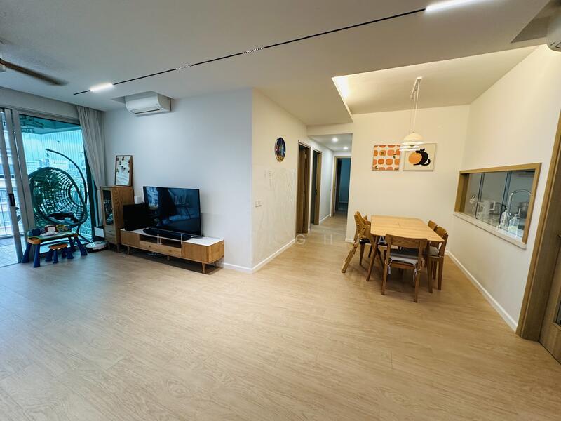 Caspian, 54 Lakeside Drive, 4 Bedrooms, 1,528 sqft, Condominium For Sale, by Li Xinghua, 60039877 - Living Room - PropertyGuru.com.sg