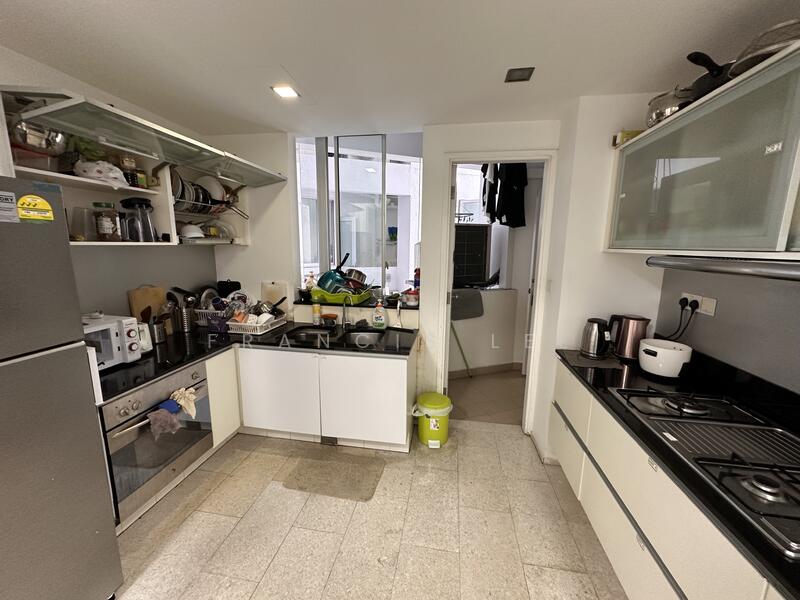 Kerrisdale, 32 Sturdee Road, Room Rental, 100 sqft, Condominium For Rent, by Francis Lee, 60039907 - Kitchen - PropertyGuru.com.sg