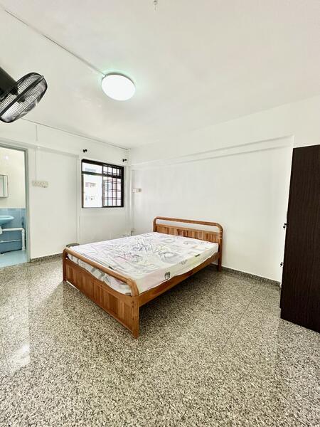 For Rent - 752 Yishun Street 72