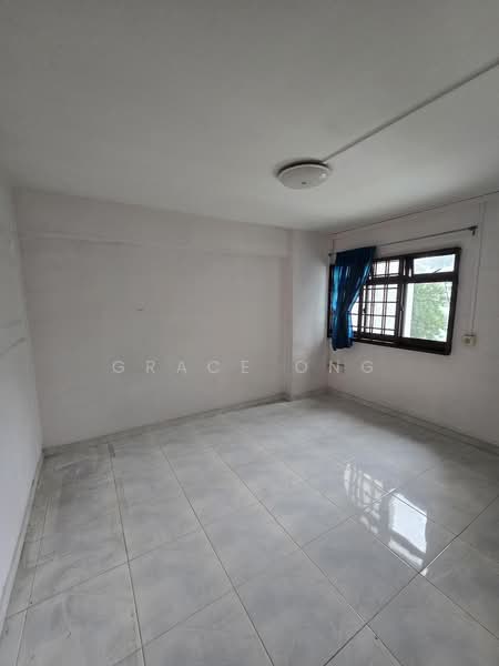 13 Holland Drive, 13 Holland Drive, 2 Bedrooms, 700 sqft, HDB Flat For Sale, by Grace Ong, 60040337 - PropertyGuru.com.sg