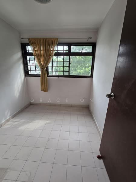 13 Holland Drive, 13 Holland Drive, 2 Bedrooms, 700 sqft, HDB Flat For Sale, by Grace Ong, 60040337 - PropertyGuru.com.sg