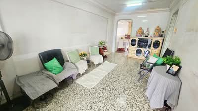 For Rent - 102 Jurong East Street 13