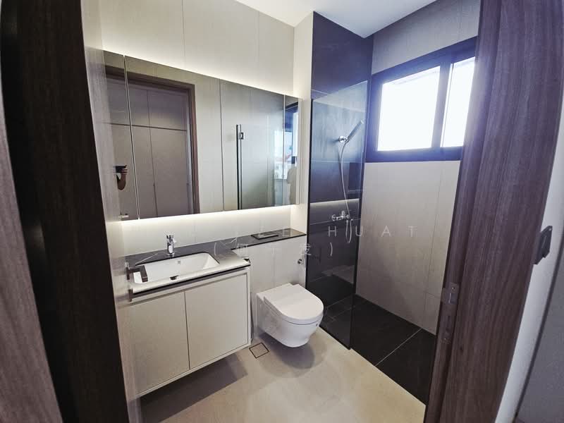 Rosyth Road Brand New Huge Semi Detached, Rosyth Road, 6 Bedrooms, 9,422 sqft, Semi-Detached House For Sale, by Hoe Tze Huat (何子发), 60040447 - Bathroom - PropertyGuru.com.sg