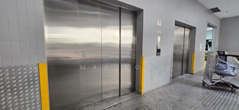 Food Factory 5 mins walk to Tai Seng full fitted, Burn Road, 12,000 sqft, Light Industrial (B1) For Rent, by Max Koh, 60040473 - Corridor - CommercialGuru.com.sg