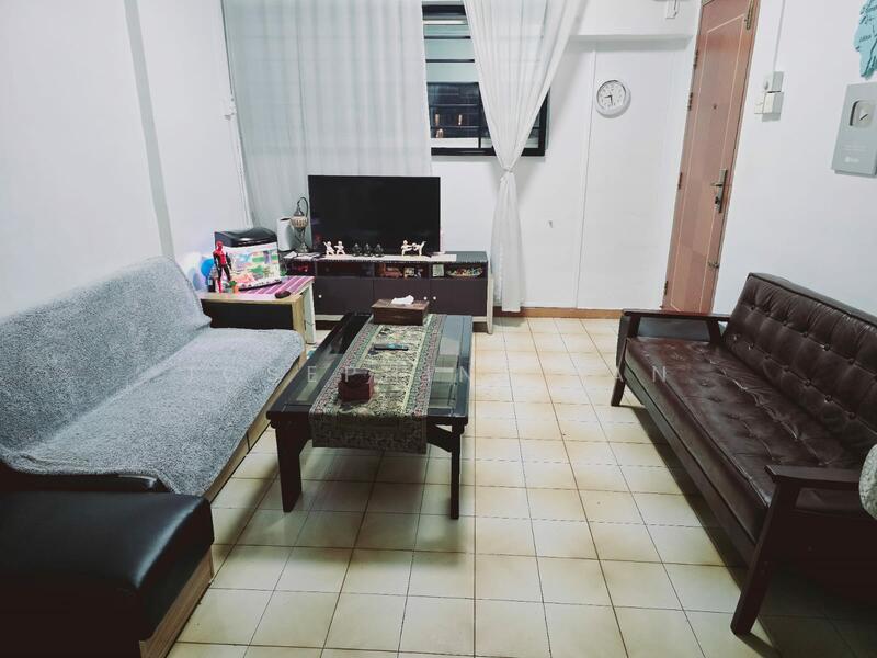 112 Tampines Street 11, 112 Tampines Street 11, 2 Bedrooms, 807 sqft, HDB Flat For Rent, by Josephine Tan, 60040748 - Living Room - PropertyGuru.com.sg