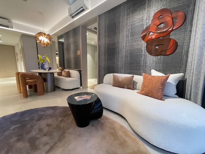 Nava Grove, 38 Pine Grove, Clementi Park / Upper Bukit Timah, 2 Bedrooms, 786 sqft, Condominium For Sale, by June Tham, 60040787 - Living Room - PropertyGuru.com.sg